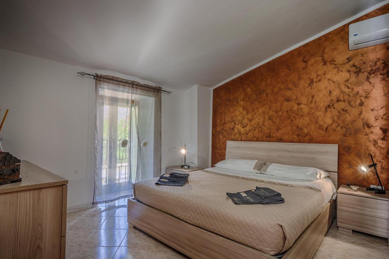 トラモンティ Apicella Casa Vacanzeヴィラ エクステリア 写真