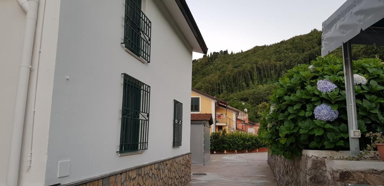トラモンティ Apicella Casa Vacanzeヴィラ エクステリア 写真