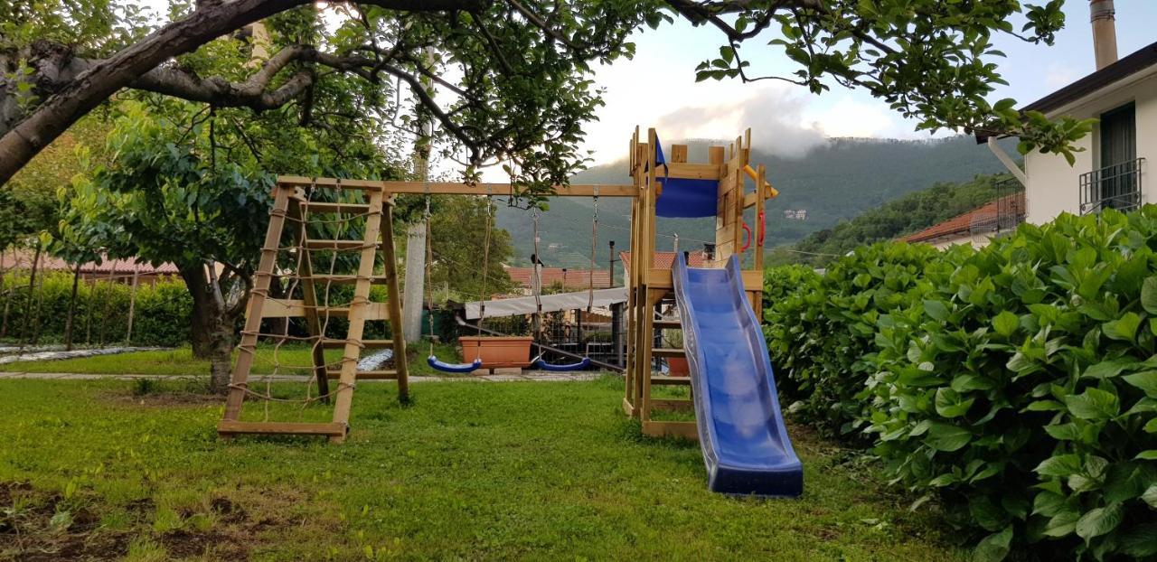 トラモンティ Apicella Casa Vacanzeヴィラ エクステリア 写真